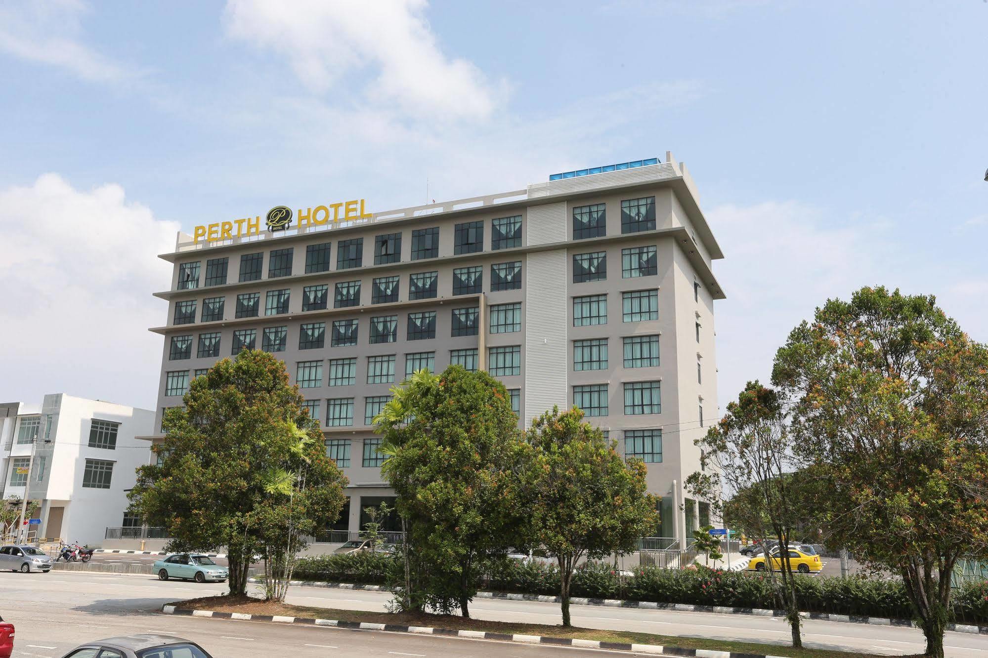 Sem9 Senai Hotel Kulai Buitenkant foto